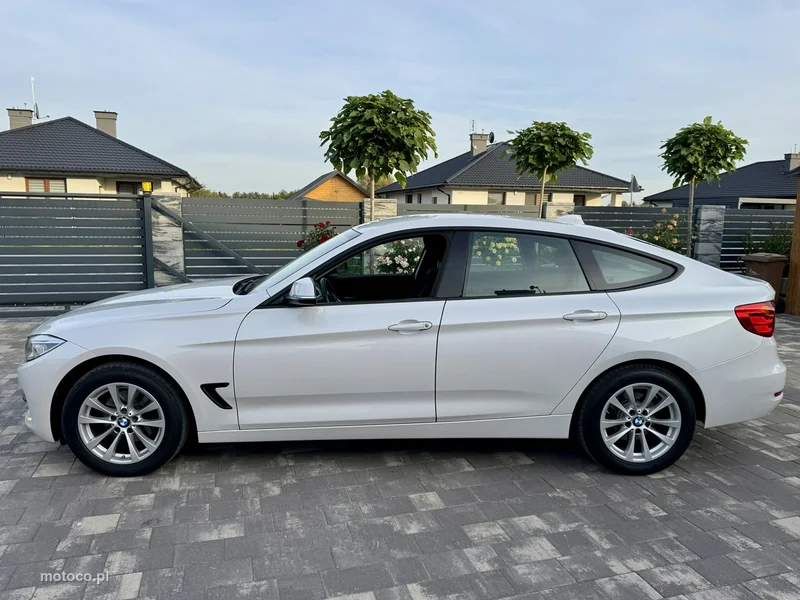 BMW Seria 3 F30 3GT 25