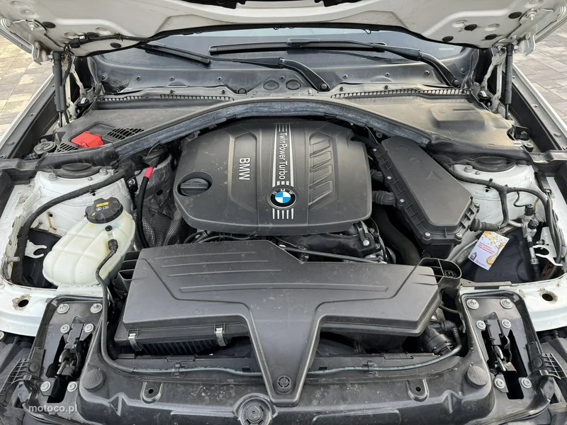 BMW Seria 3 F30 3GT 31