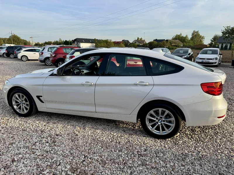 BMW Seria 3 F30 3GT 36