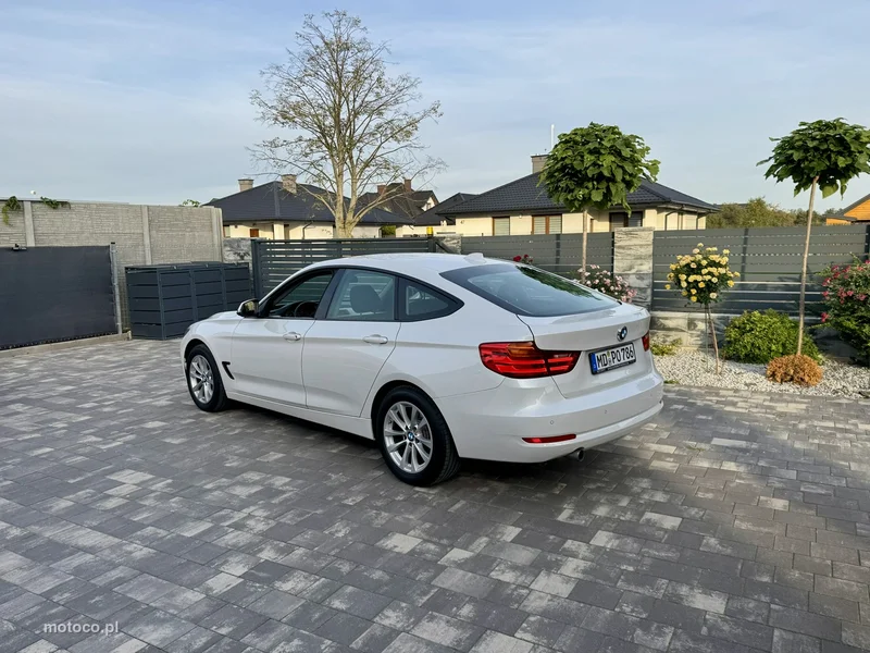 BMW Seria 3 F30 3GT 9
