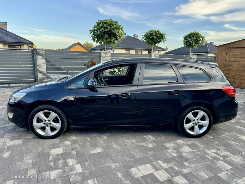 Opel Astra J 22