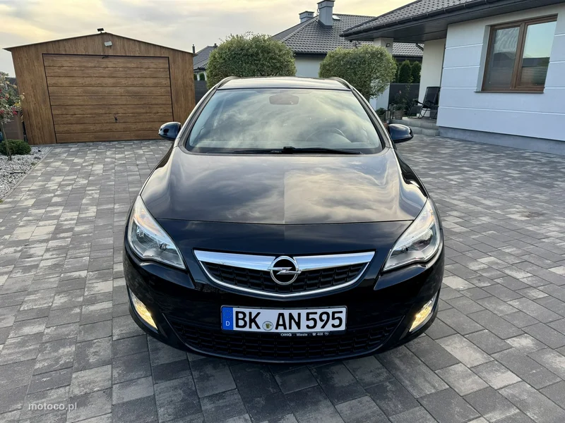 Opel Astra J 24