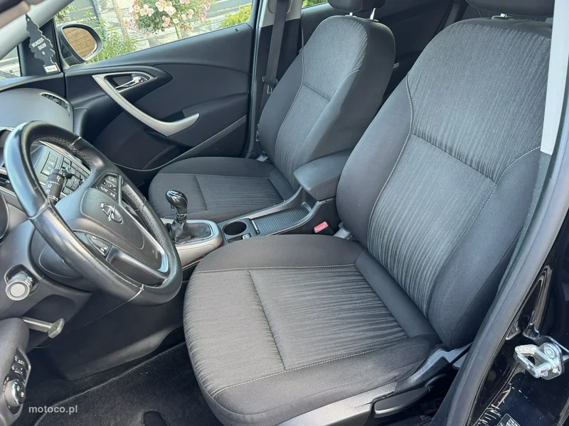 Opel Astra J 26
