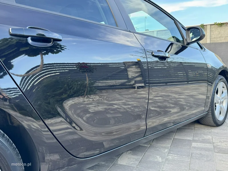 Opel Astra J 10