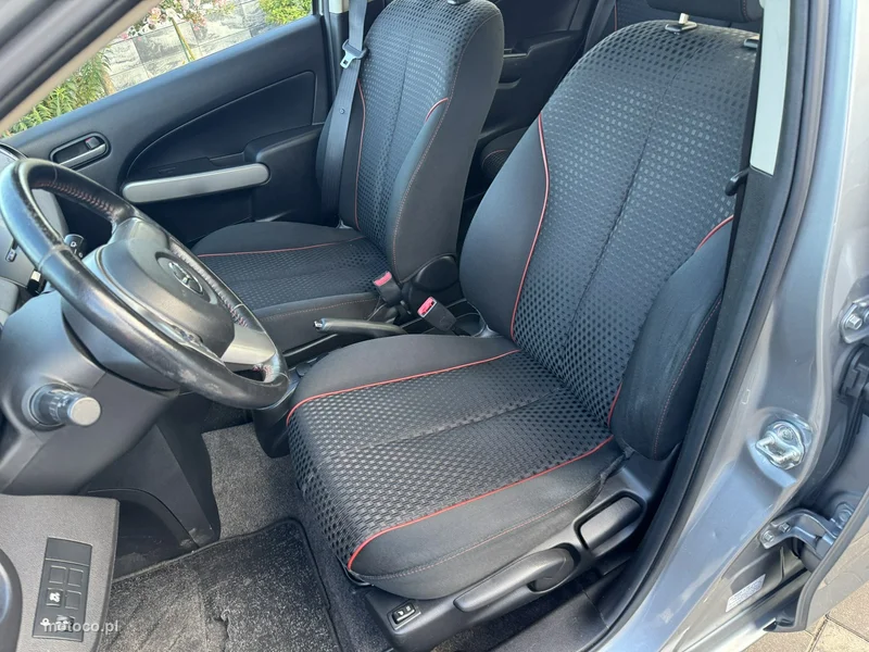 Mazda 2 15