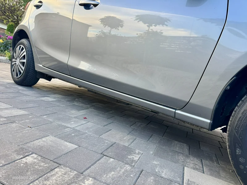 Mazda 2 21