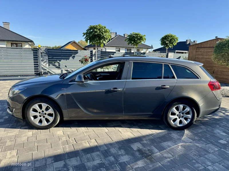 Opel Insignia Sports Tourer 18