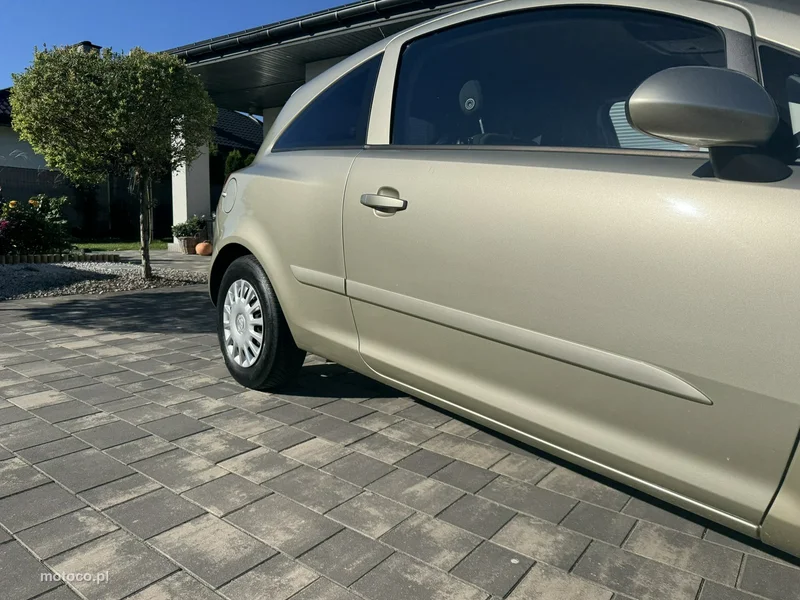 Opel Corsa D 23