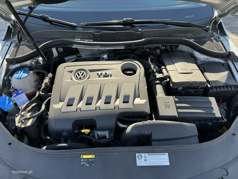 Volkswagen CC 9