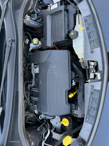 Renault Clio III 8