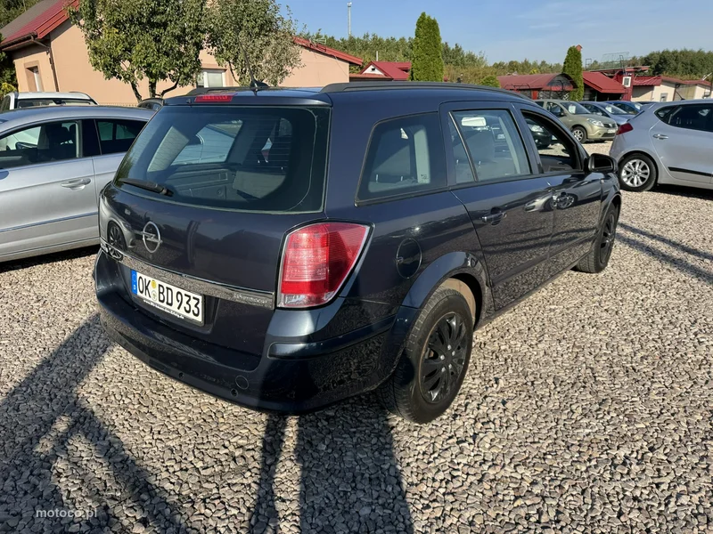 Opel Astra H 2