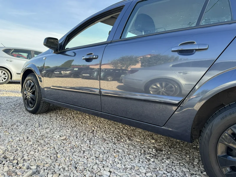 Opel Astra H 19