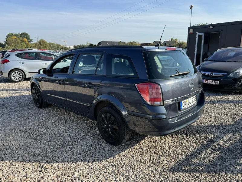 Opel Astra H 3