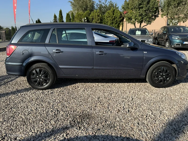 Opel Astra H 22