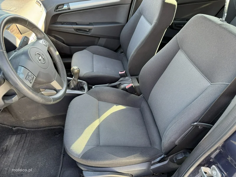 Opel Astra H 7