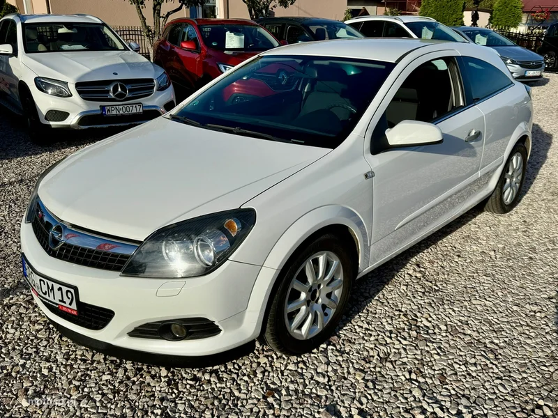 Opel Astra H 4