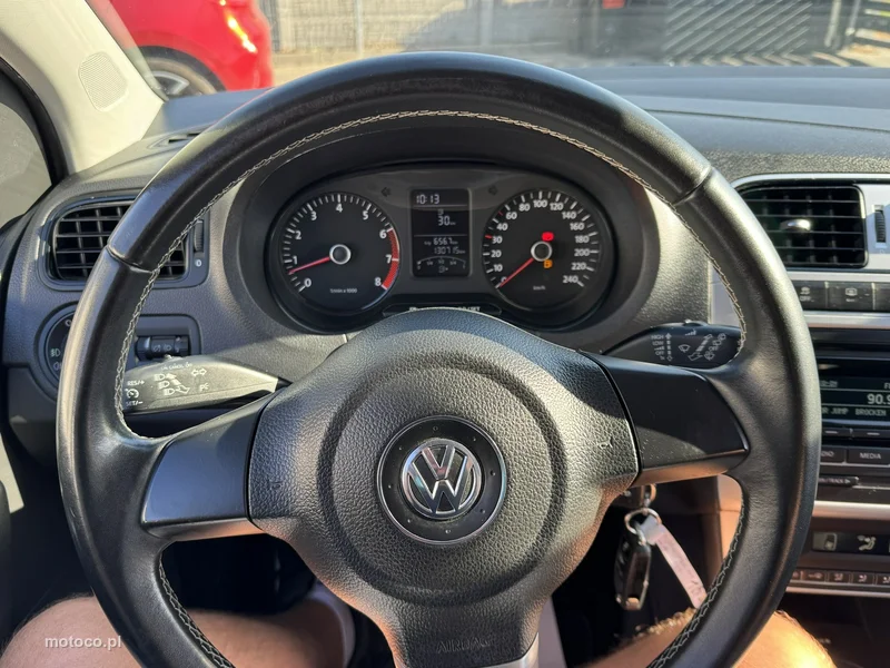 Volkswagen Polo V 6R 26