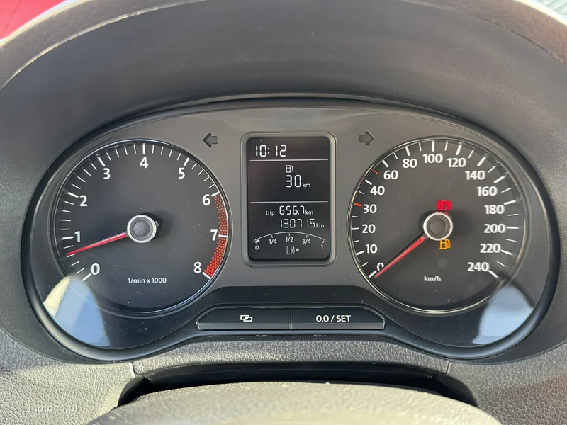 Volkswagen Polo V 6R 27