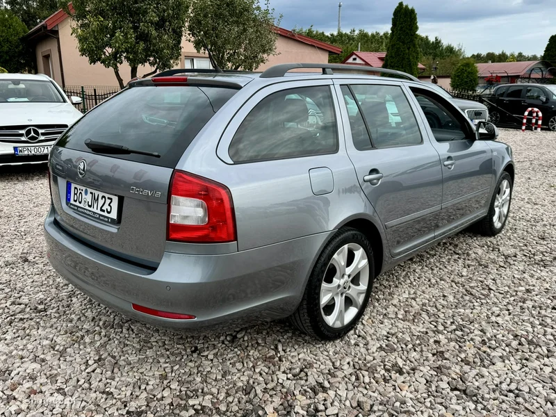 Skoda Octavia II 2