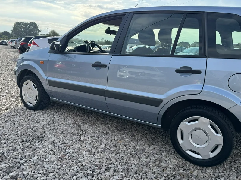 Ford Fusion 13