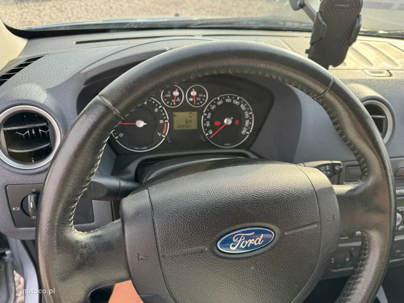 Ford Fusion 22