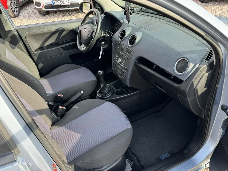 Ford Fusion 5