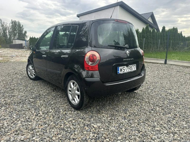 Renault Modus 11
