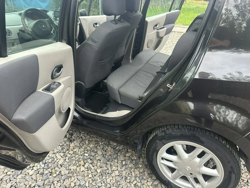 Renault Modus 18