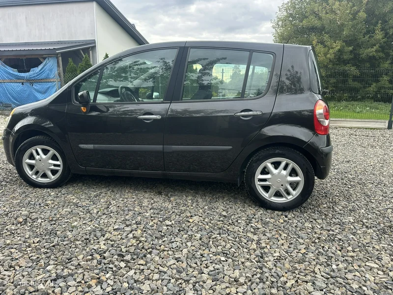 Renault Modus 9