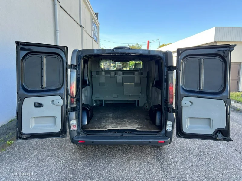 Opel Vivaro 8