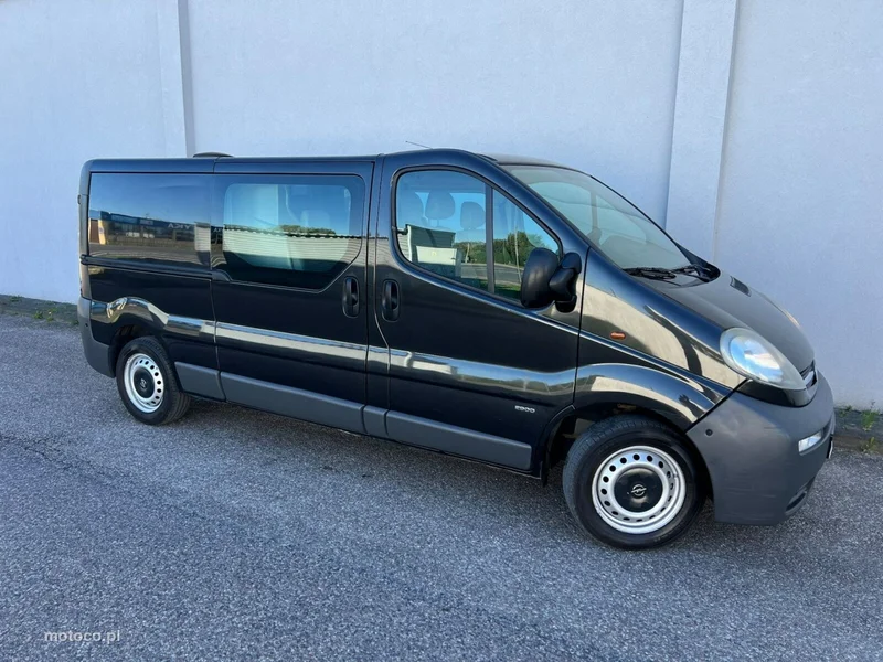 Opel Vivaro 11