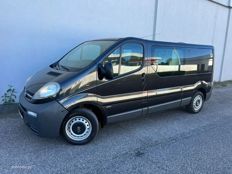 Opel Vivaro 12