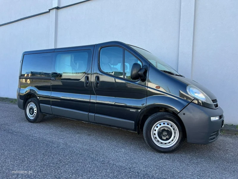 Opel Vivaro 15