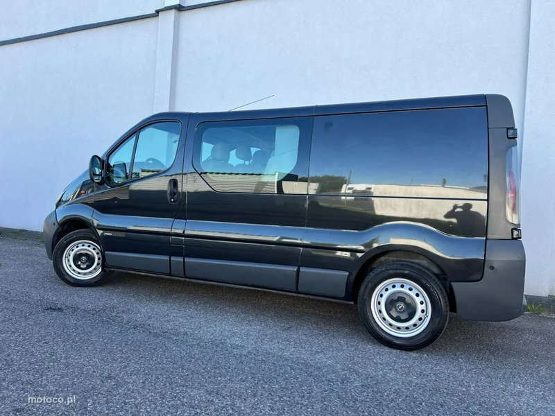Opel Vivaro 17