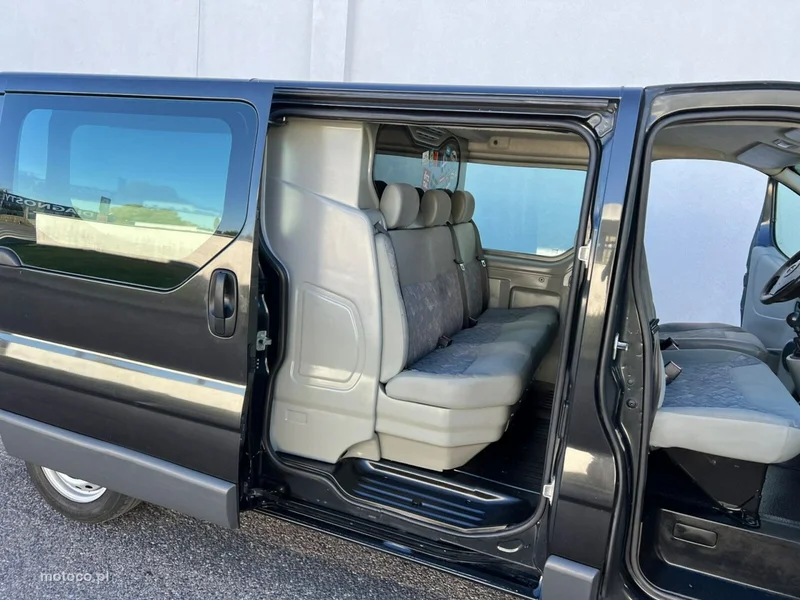Opel Vivaro 22
