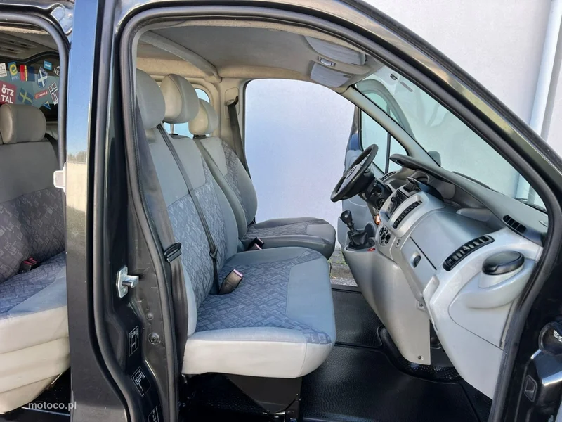 Opel Vivaro 24