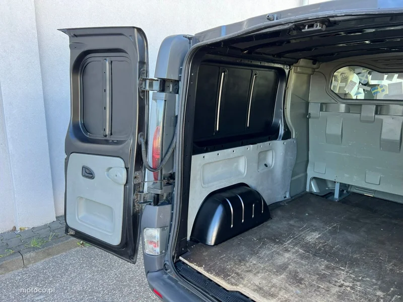 Opel Vivaro 29