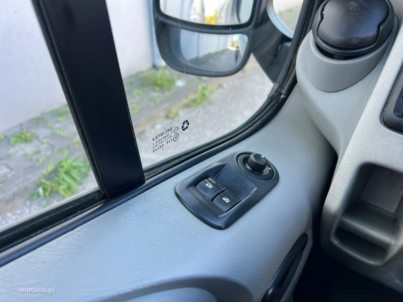 Opel Vivaro 35