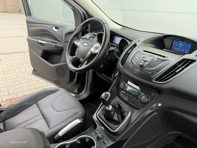 Ford Kuga II 25