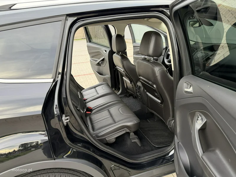 Ford Kuga II 27