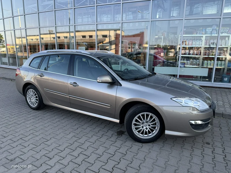 Renault Laguna III 11