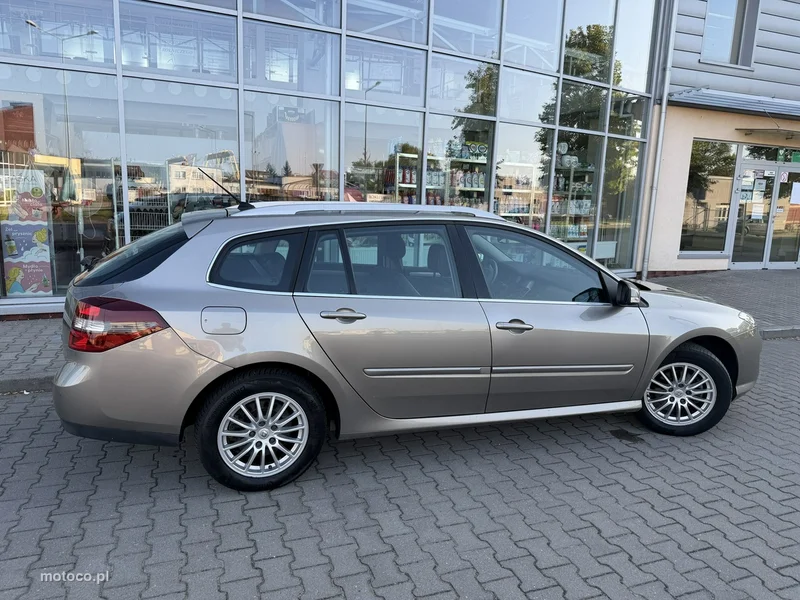 Renault Laguna III 13
