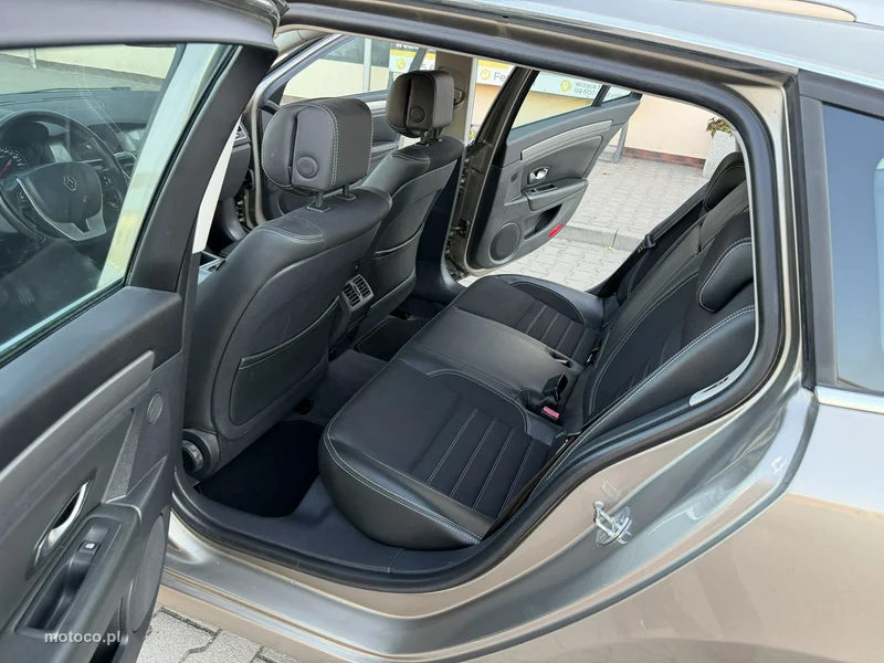 Renault Laguna III 25
