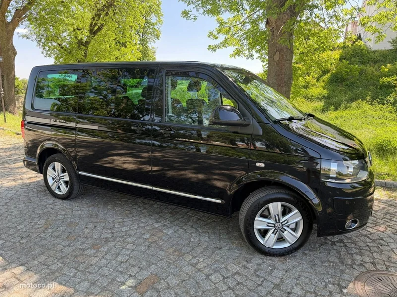 Volkswagen Multivan 11