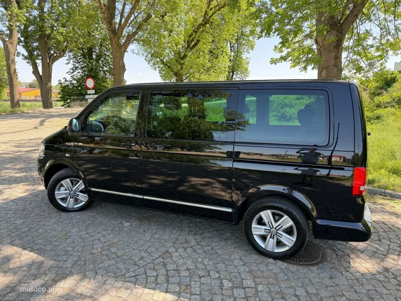 Volkswagen Multivan 13
