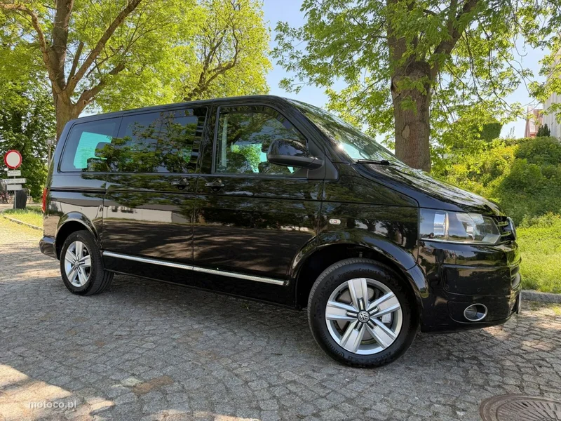 Volkswagen Multivan 15