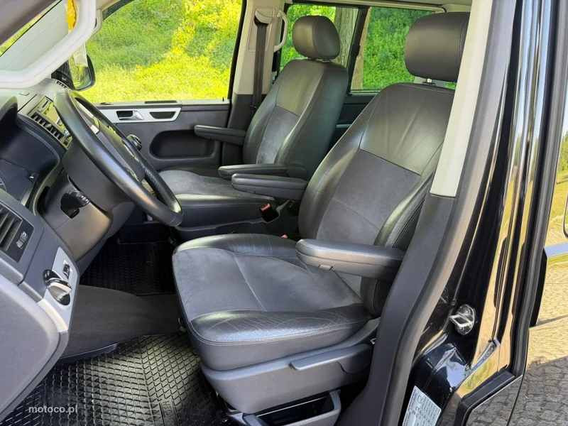 Volkswagen Multivan 21
