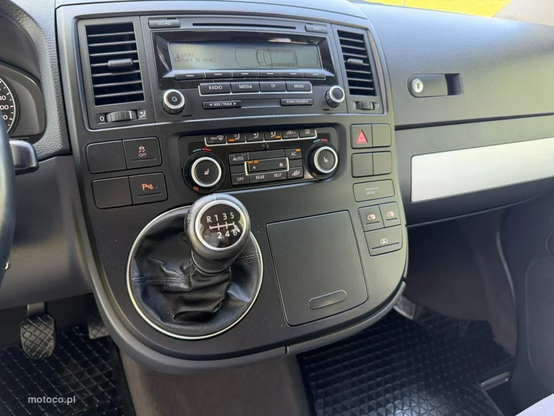 Volkswagen Multivan 31