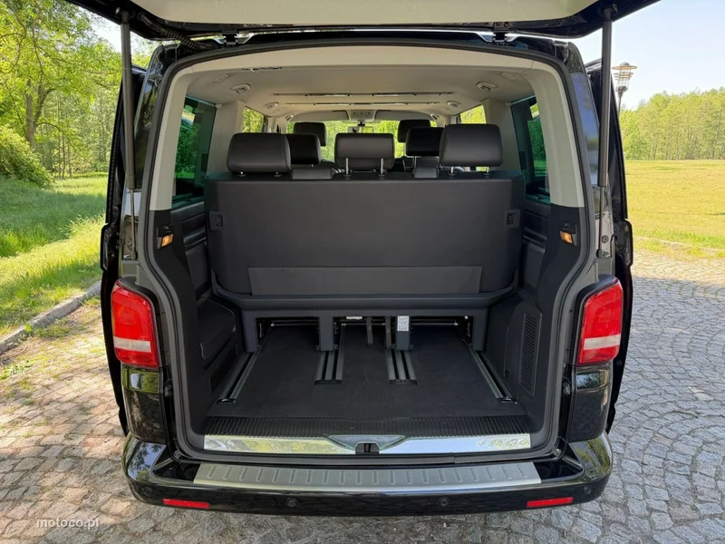 Volkswagen Multivan 36