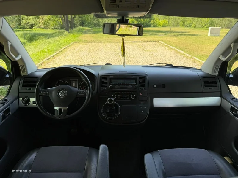 Volkswagen Multivan 5